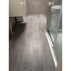 POrcelenoza Oxford floor tiles in 'Silver'