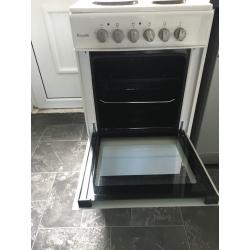 White 50cm freestanding cooker