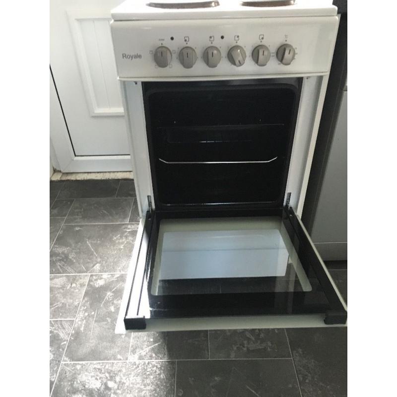 White 50cm freestanding cooker