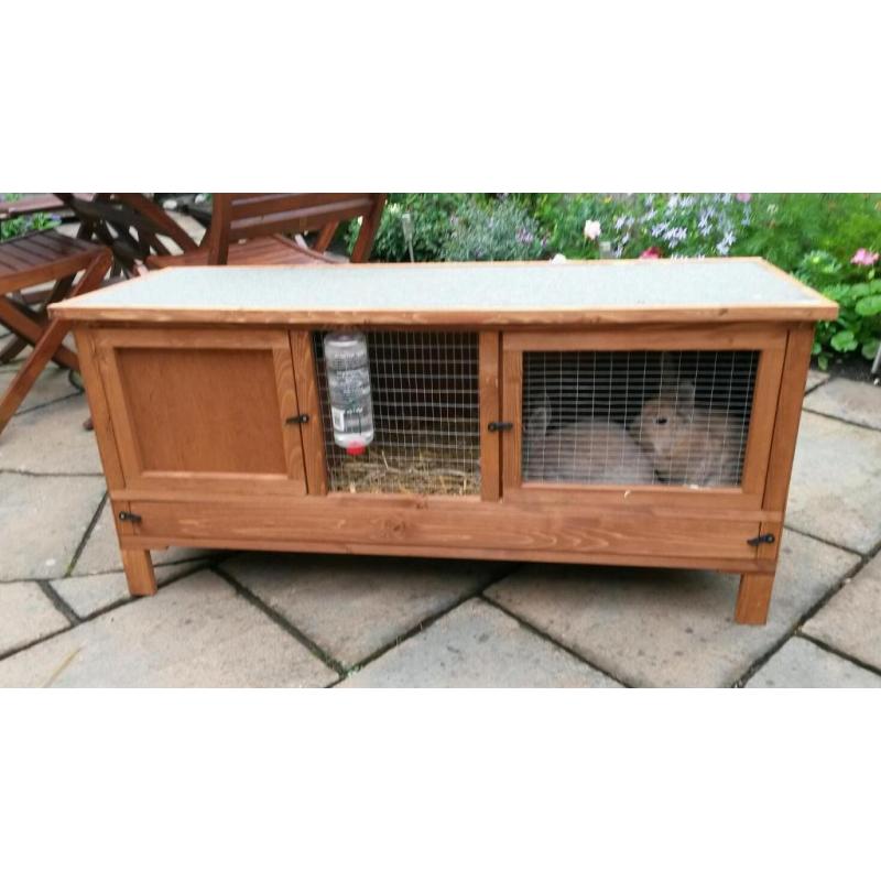 Rabbit hutch