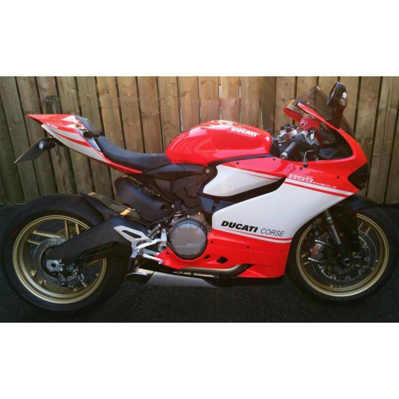 2015 Oct ducati 899 panigale 140 miles