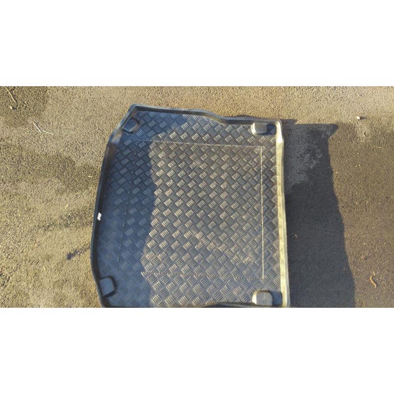 VOLVO S40 R DESIGN BOOT LINER
