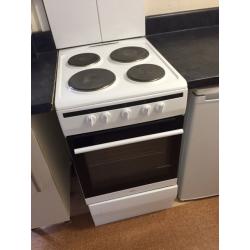 AMICA freestanding electric oven & hob - "landlord's special" practically brand new