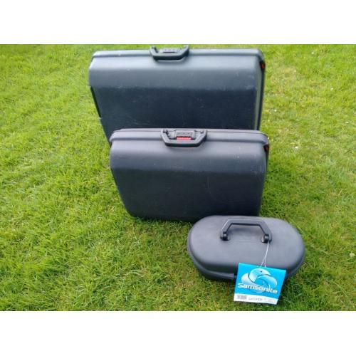 Set of Samsonite Suitcases