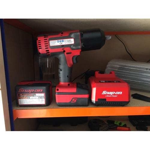 Snap on 18v Impact wrench Cteu-8850 brand new