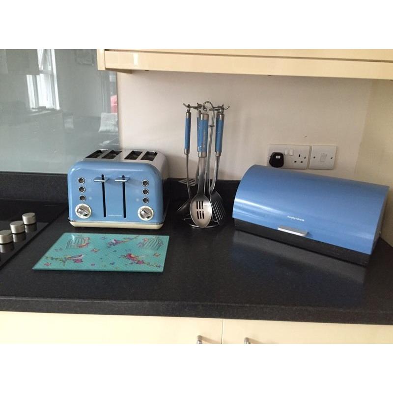 Blue kitchen accesories