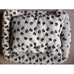Dog bed small (26"x19")