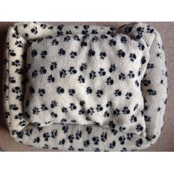 Dog bed small (26"x19")