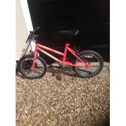 Girls pink bike (Universal sunshine)