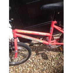 Girls pink bike (Universal sunshine)