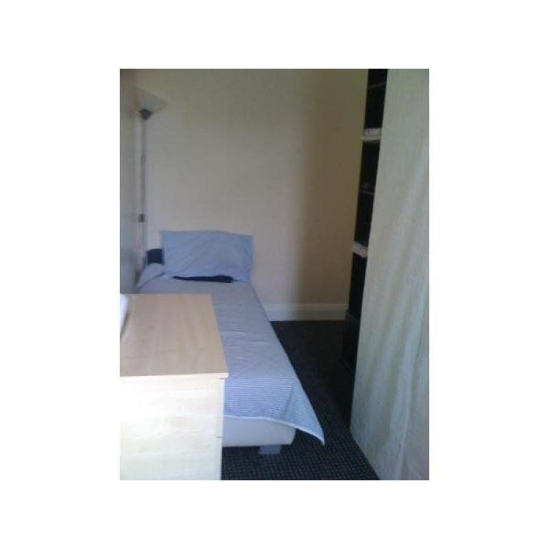 Golders Green / Finchley Central