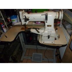 SEIKO CW-8B CYLINDER ARM COMPOUND NEEDLE FEED WALKING FOOT SEWING MACHINE