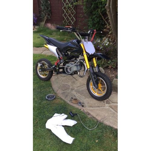Tiny 50cc motorcross bike, suit 5/6 upwards.
