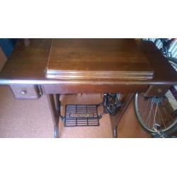 Antique 1937 Singer model 15K treadle sewing machine
