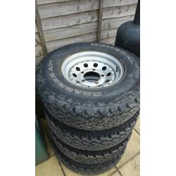 Land Rover defender wheels and tyres
