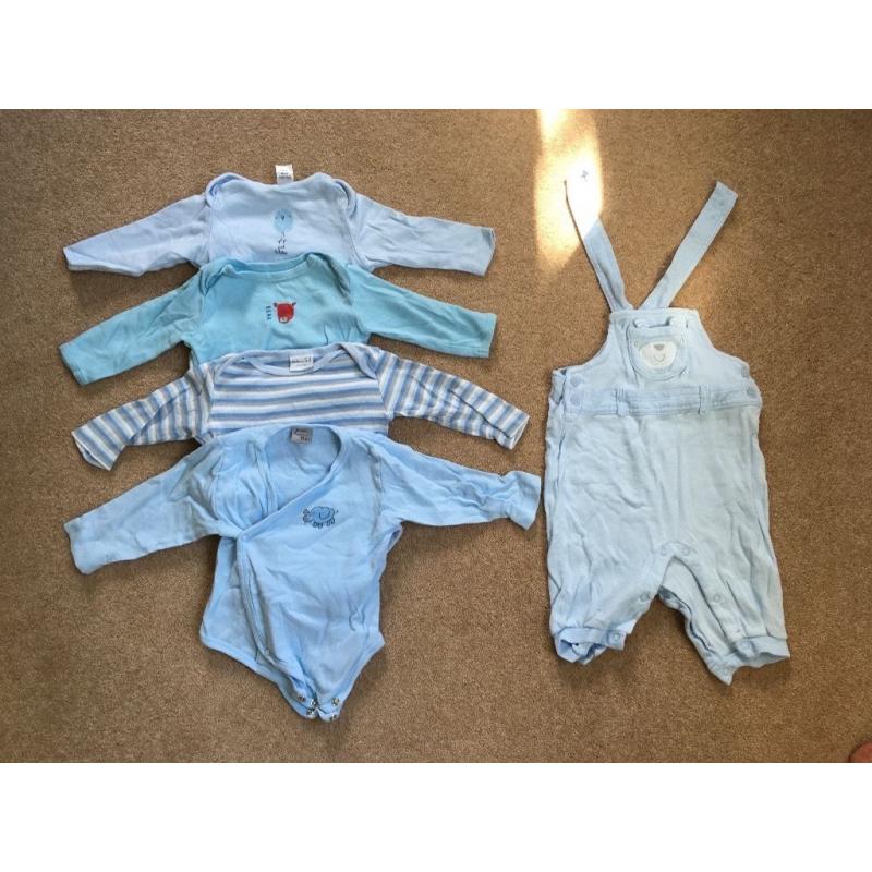 LOT7 – Selection of clothes for boy aged 3 to 6 month (including swim vest)
