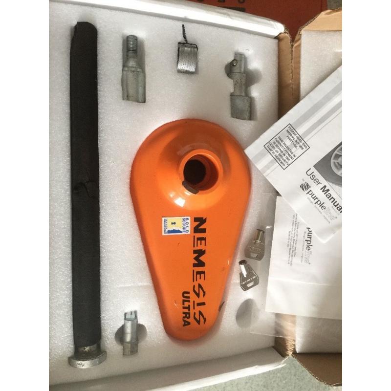 Nemesis ultra caravan wheel lock