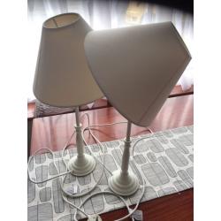 2 lamps
