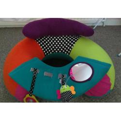 Mama's & papas sit and play
