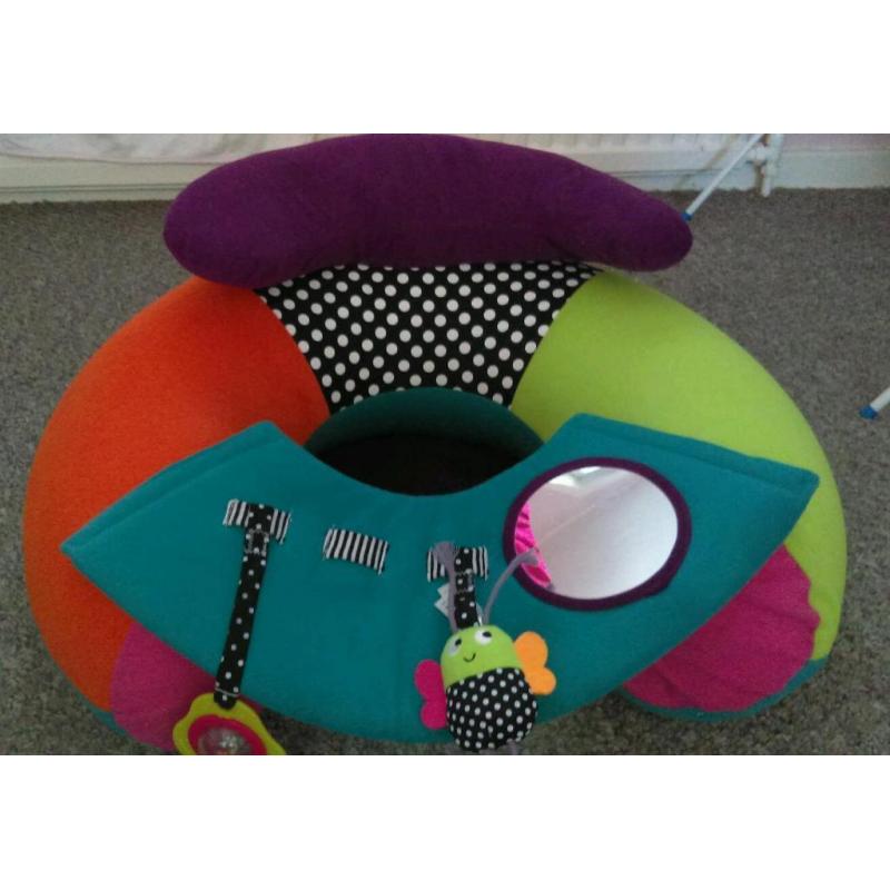 Mama's & papas sit and play