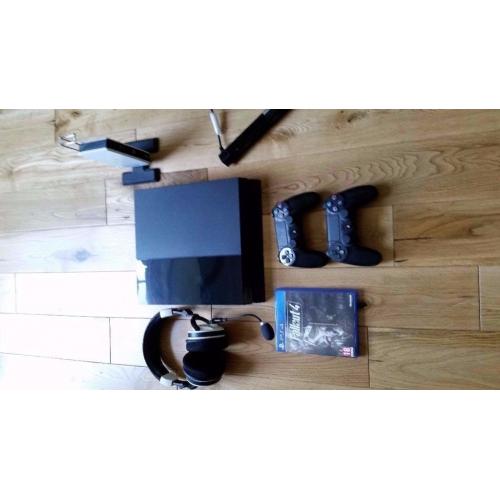 PS4 2 x Controllers, Turtle Beach headset, motion sensor camera, Fallout 4