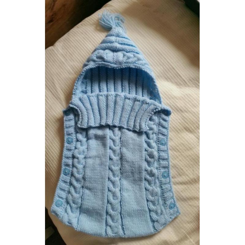 Brand new hand knitted sleeping bag 0-3 months
