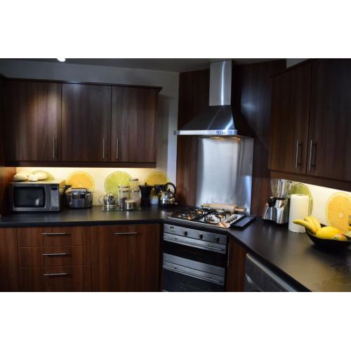 Lovely 2 Double Bedrooms Available. (private landlord) All Included + Free internet