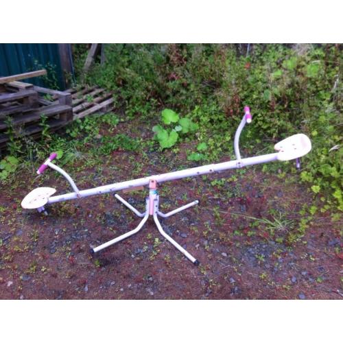 Kids see saw