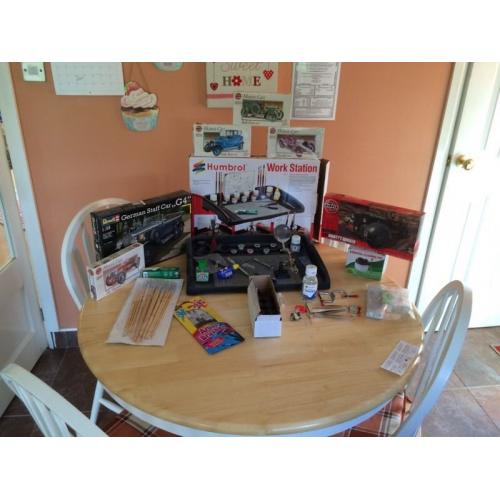 Humbrol work station and accessories