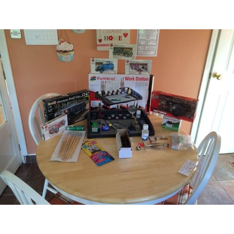 Humbrol work station and accessories