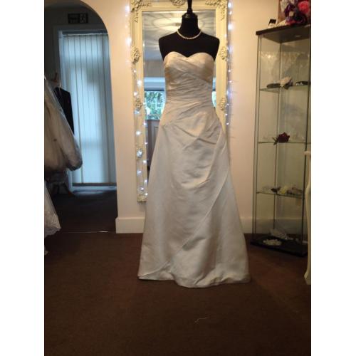 Beautiful selection of ex display designer wedding dresses mostly small sizesmall sizes
