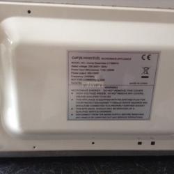 White free standing Microwave Good clean condition