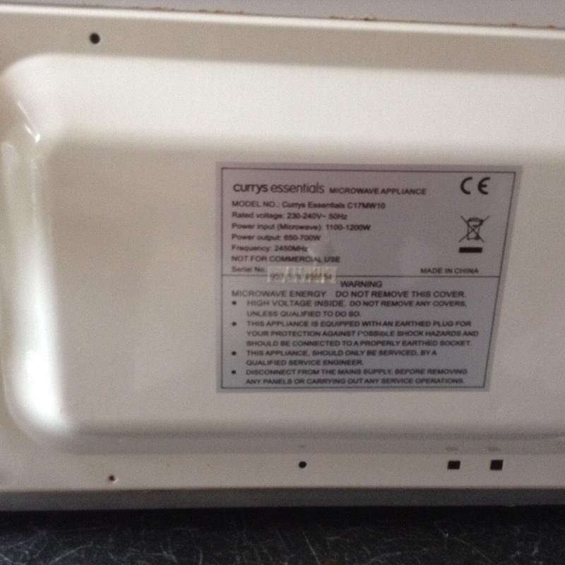 White free standing Microwave Good clean condition
