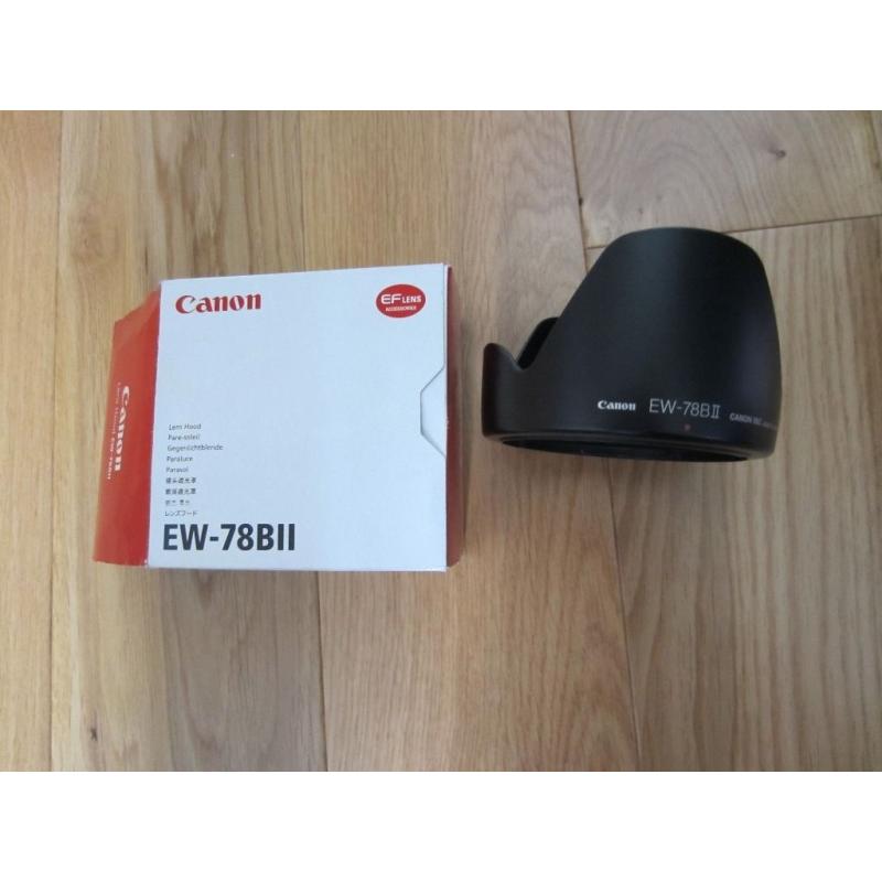 Canon EF 28 - 135 mm IS USM F/3.5-5.6 Lens with Lens Hood EW-78BII
