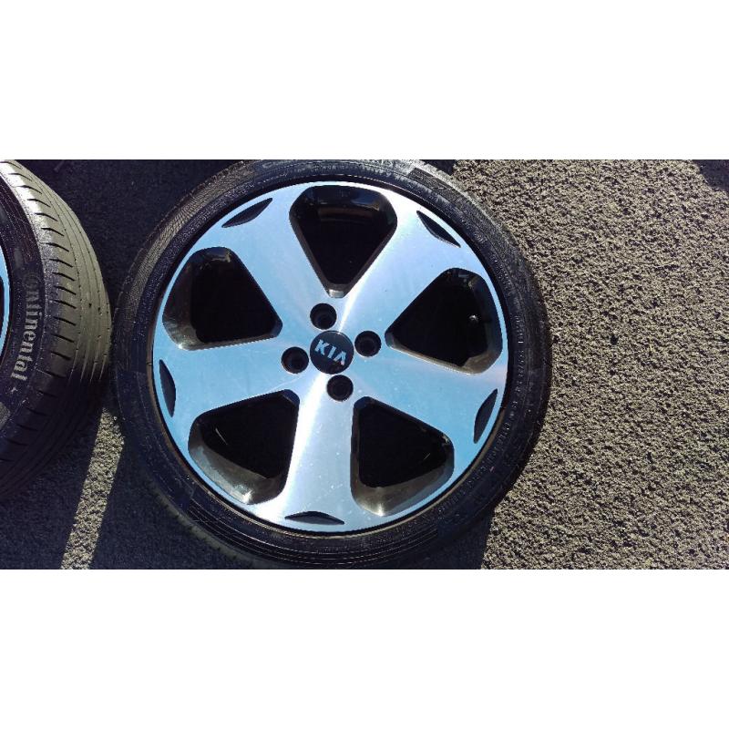 Kia Rio 17" Alloy Wheels and Tyres
