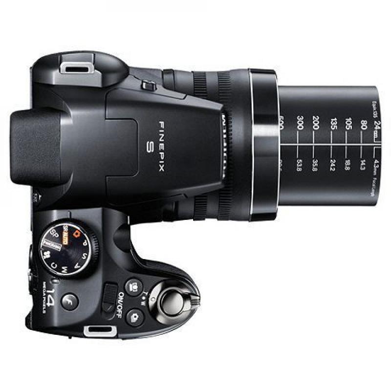 Fujifilm Finepix S4240 - DIGITAL BRIDGE CAMERA *Price Reduced* Great camera for beginners or pros