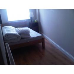 DOUBLE ROOM INCLUDING BILLS