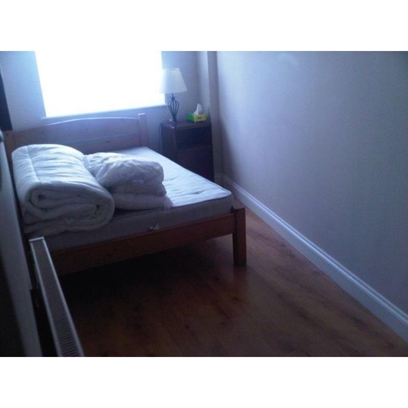 DOUBLE ROOM INCLUDING BILLS