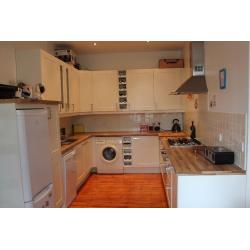 Cozy Double Room Accommodation Available Urgently Now