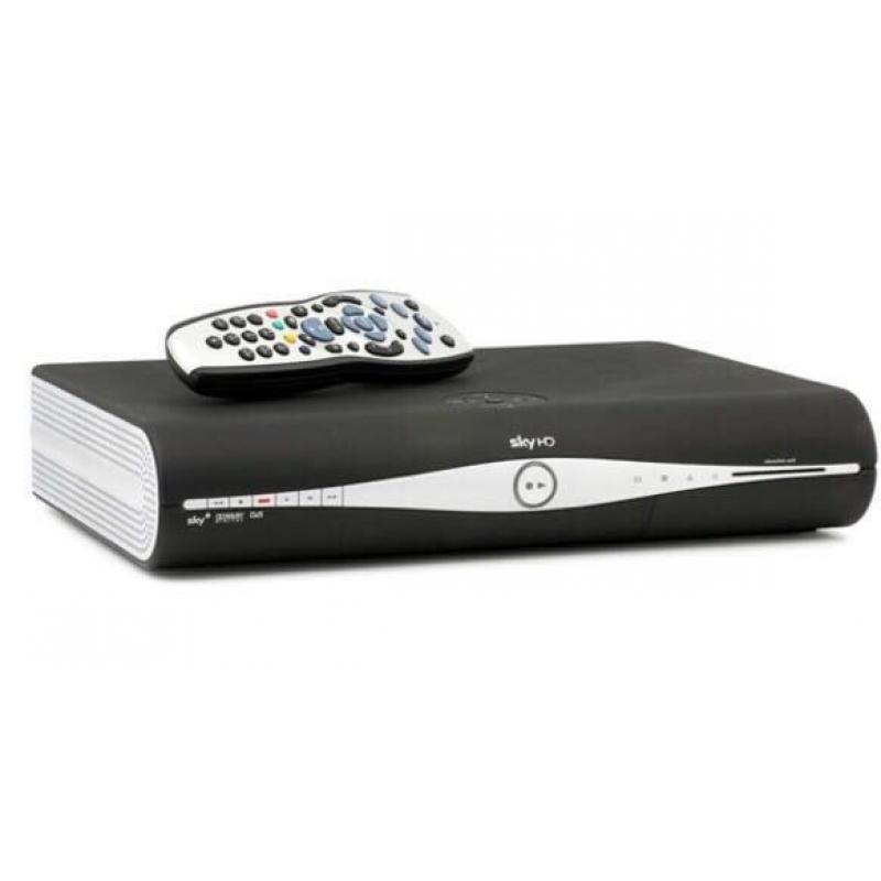 Sky Plus HD digi box with remote and cable
