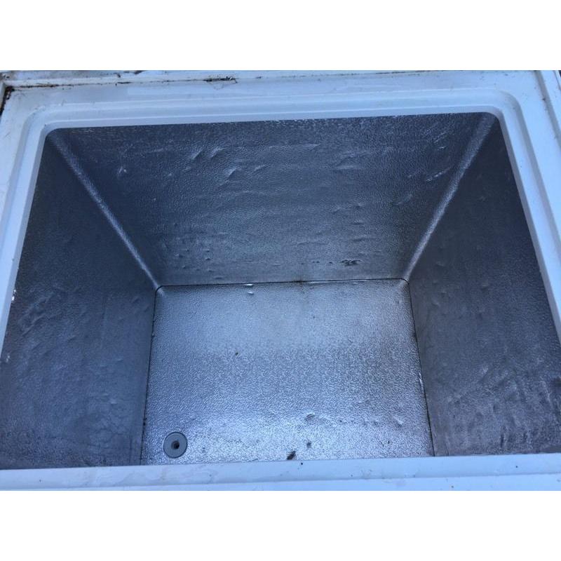 Chest freezer