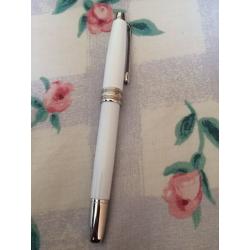 Mont Blanc White pen with silver