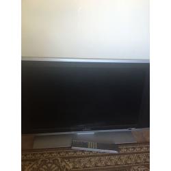 Logik LCD TV (Non HD)