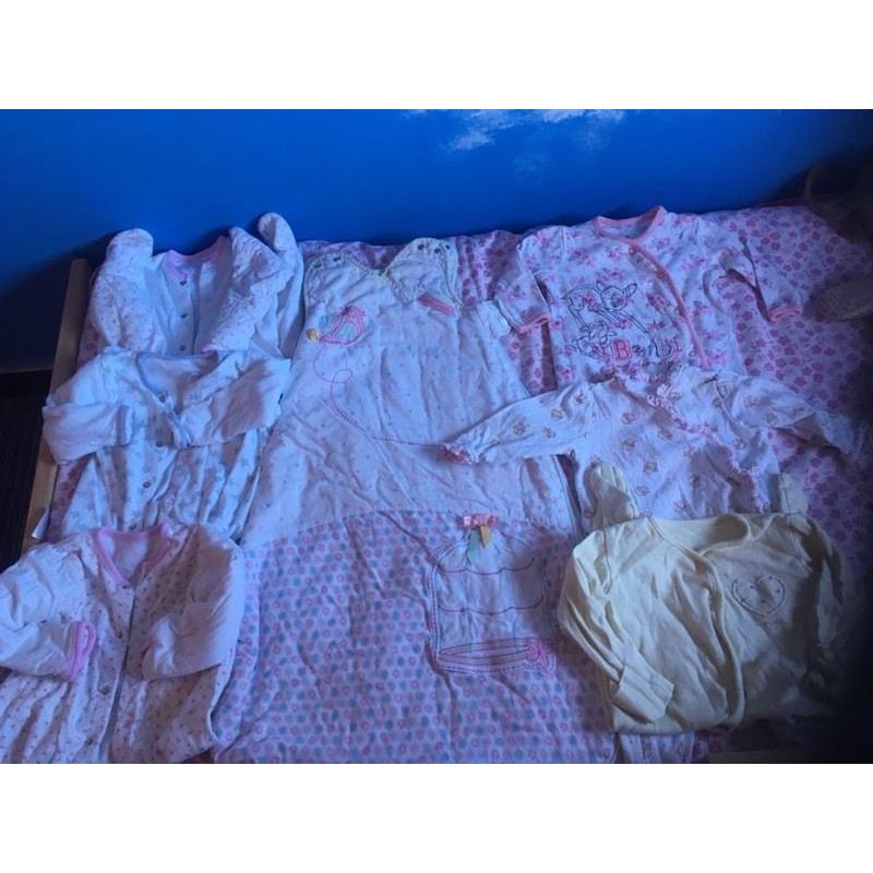 Padded grow suits and padded nest and 3 baby grows 3-6 months