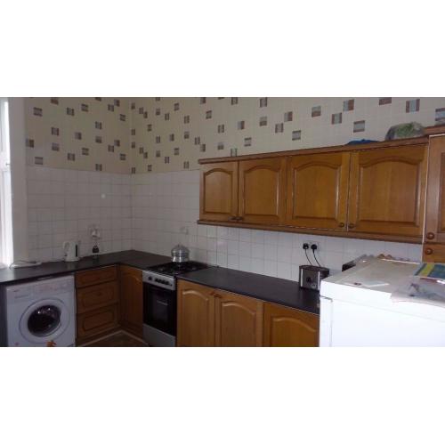 **Beautiful double room to rent for female only***