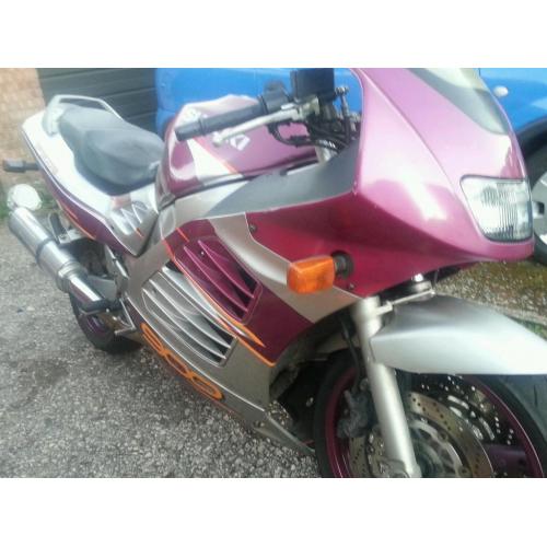 Suzuki rf 900