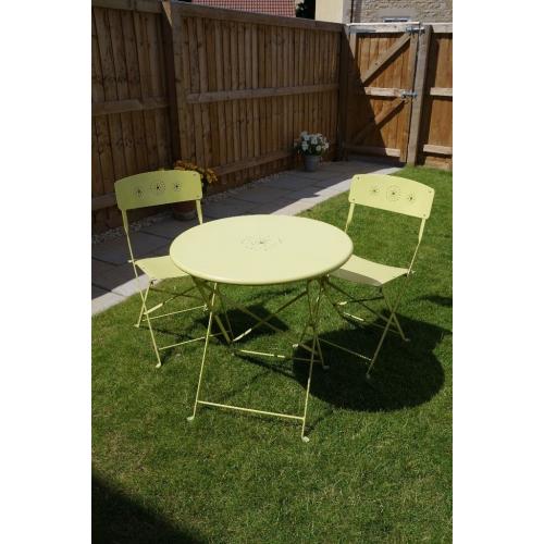 Garden metal round table and x2 chairs in lime green