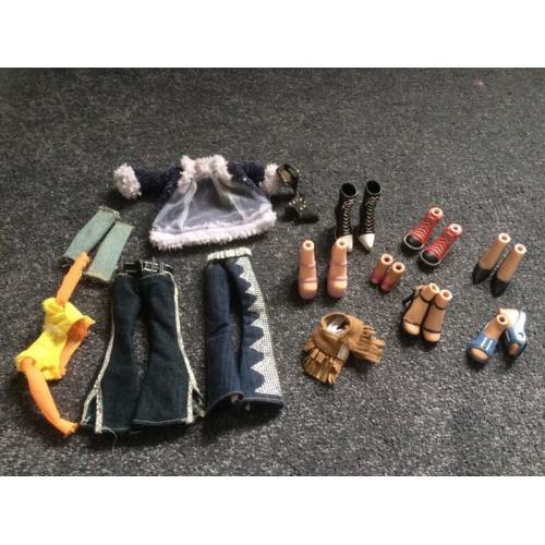 16 dolls, bratz and monster high plus house furniture and accessories- girls toys