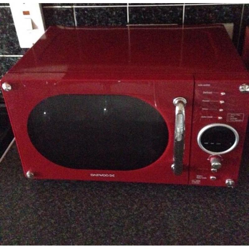 Daewoo Microwave Oven Gloss -Two month old