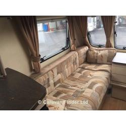 Sterling Europa 565 (2010), motor-mover & awning